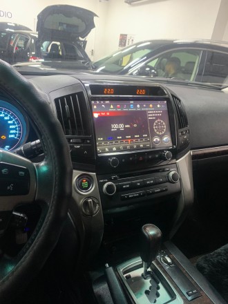 Головное устройство для Toyota Land Cruiser 200 2007-2015 (все комплектации) c FullHD экраном 1920x1080