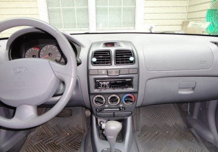 Рамка переходная Hyundai Accent 1999 - 2012 для дисплея 9 дюймов