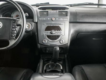 Рамка переходная SSANG YONG Rexton (07-12) для дисплея 9 дюймов