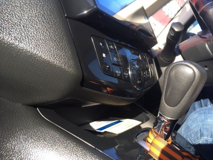 Рамка переходная в Nissan Serena (10-16) для дисплея 9 дюймов