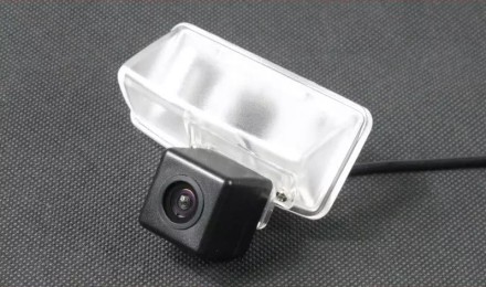 Видеокамера SPD-269 Crown (12+) Toyota RAV4 (13+), Lexus CT, Prius (ZVW30),Venza (13+)