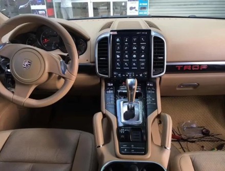 Штатная магнитола в стиле Тесла для Porsche CAYENNE (2011-2015) Compass NH