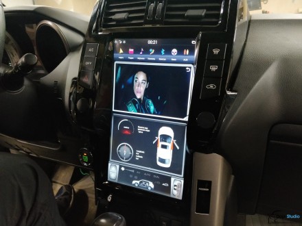 Головное устройство Toyota Land Cruiser Prado 150 (2009-2013) 13.6 дюймов Tesla-Style