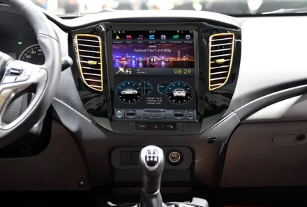 Головное устройство для Mitsubishi Pajero Sport 3 с МКПП, L200 (2017-2020) Tesla-Style комплектации с МКПП