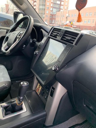 Головное устройство Toyota Land Cruiser Prado 150 (2014-2017) Tesla-Style 12 дюймов (без кругового обзора)