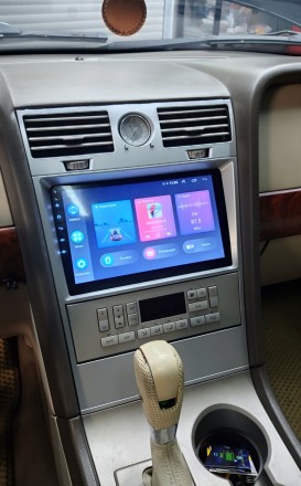 Магнитола на Андроид для Lincoln Navigator (02-06) Compas S300 (Средняя версия)