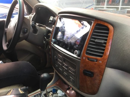 Магнитола на Андроид для Toyota Land Cruiser 100 (02-07) Compas S300 (Средняя версия)