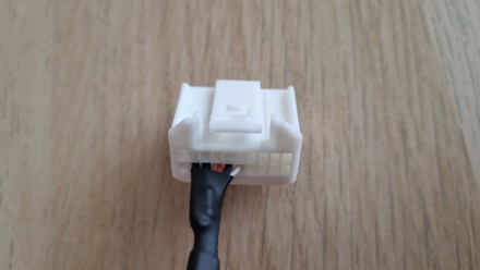 
Адаптер подключения Aux-Bluetooth для Toyota