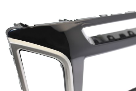 Рамка переходная 2din Hyundai Creta (2015-2021), IX25 (2014+) Базовая Глянец