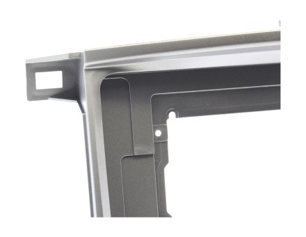 Рамка переходная в Toyota Land Cruiser 100 (03-07) для дисплея 10 дюймов