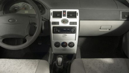 autowp.ru_lada_priora_sedan_predserijnyj_6.jpg