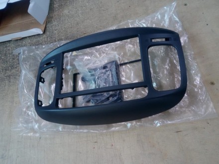 Рамка переходная 2din Hyundai Verna (06-10), серая