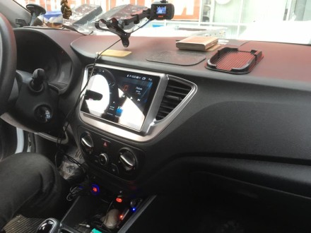 Магнитола для Hyundai Solaris 2 2017-2020 Compas S300 (Средний класс) с 2K экраном