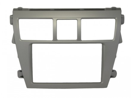 ramka 2din Toyota Belta.jpg